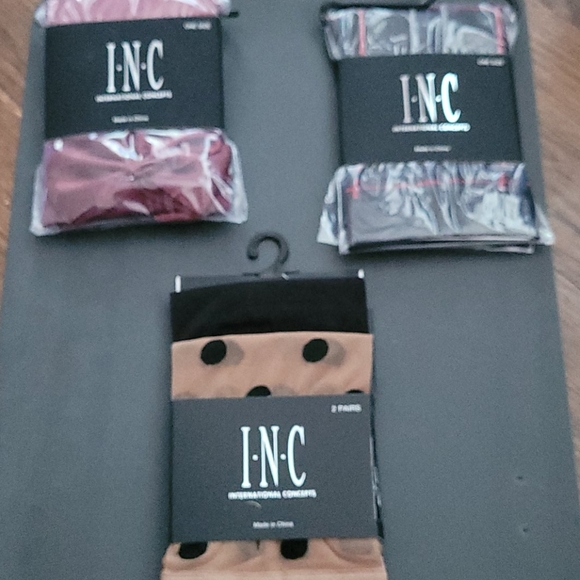 I▪︎N▪︎C- 4 pairs: Plaid/ Bow/ Polka dot/ Sheer - Picture 3 of 9